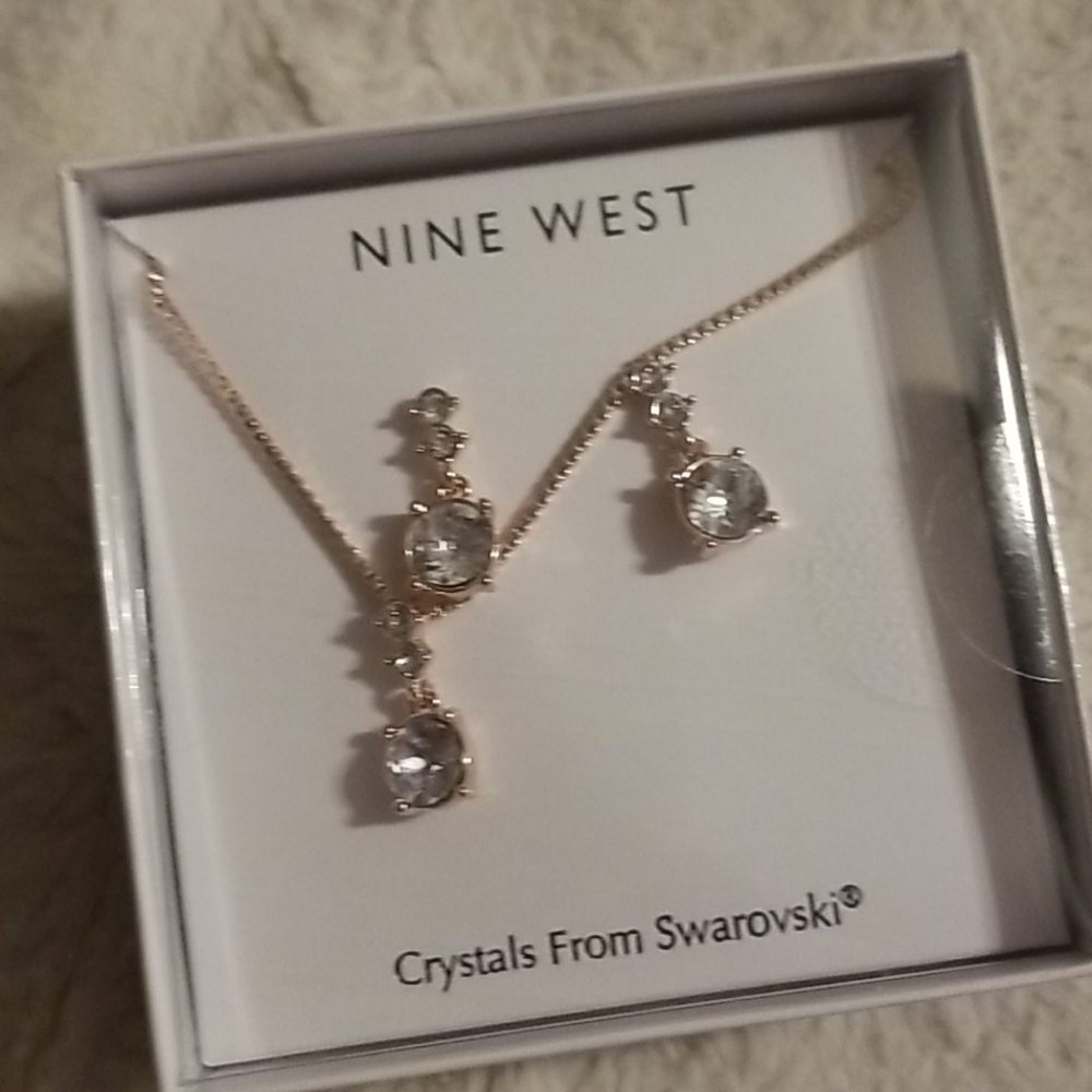 Swarovski crystal necklace and earrings
